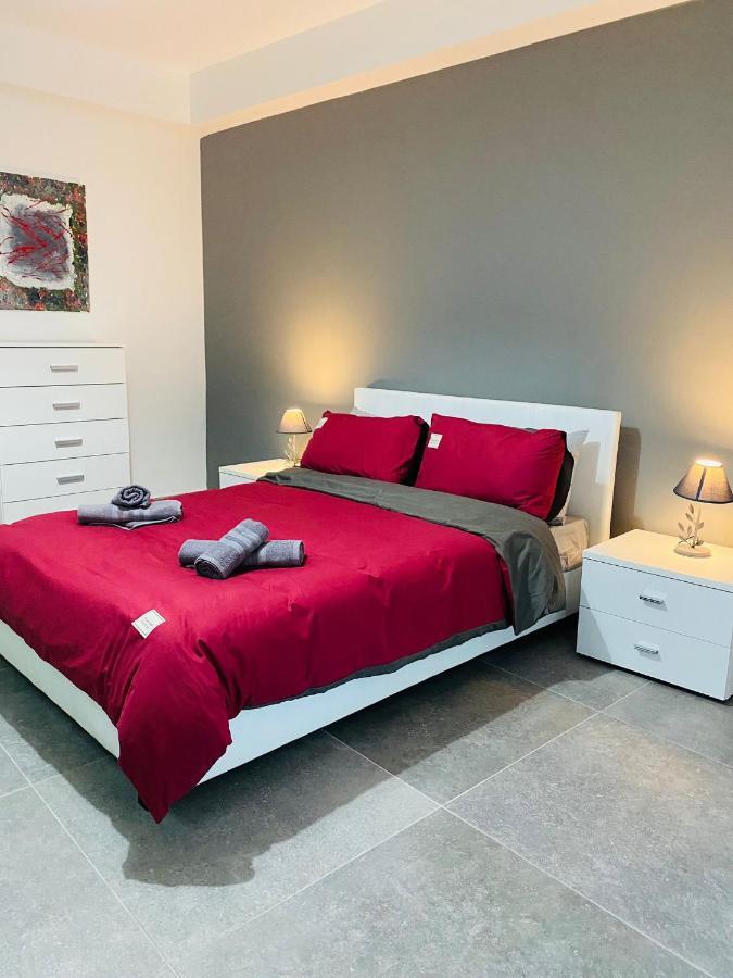 Sliema Seaview Apartment- Valletta Views - Apt 8, 49 Tigne Point Mansions Ngoại thất bức ảnh